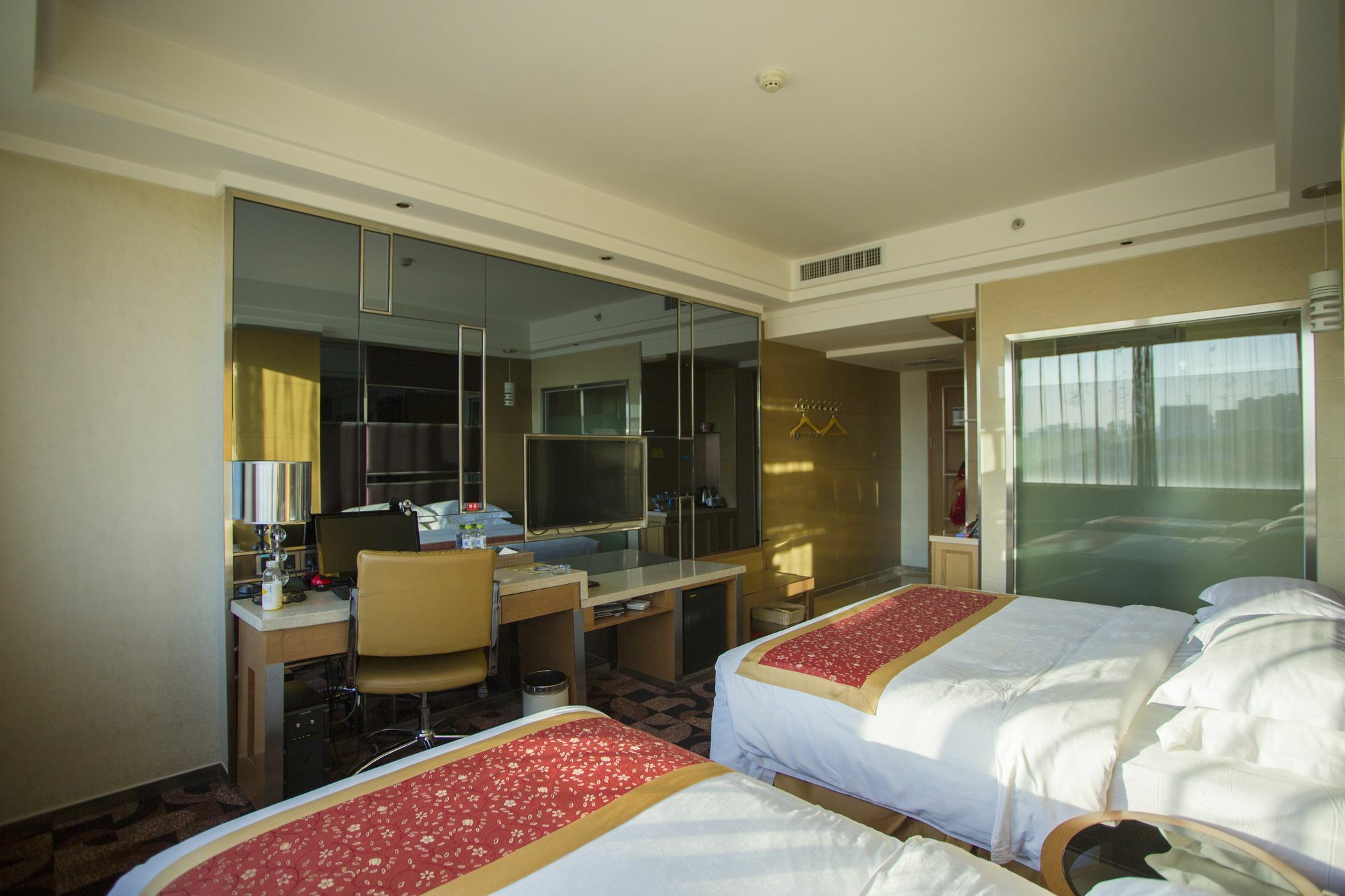 Fuke Jirui Hotel Urumqi Extérieur photo