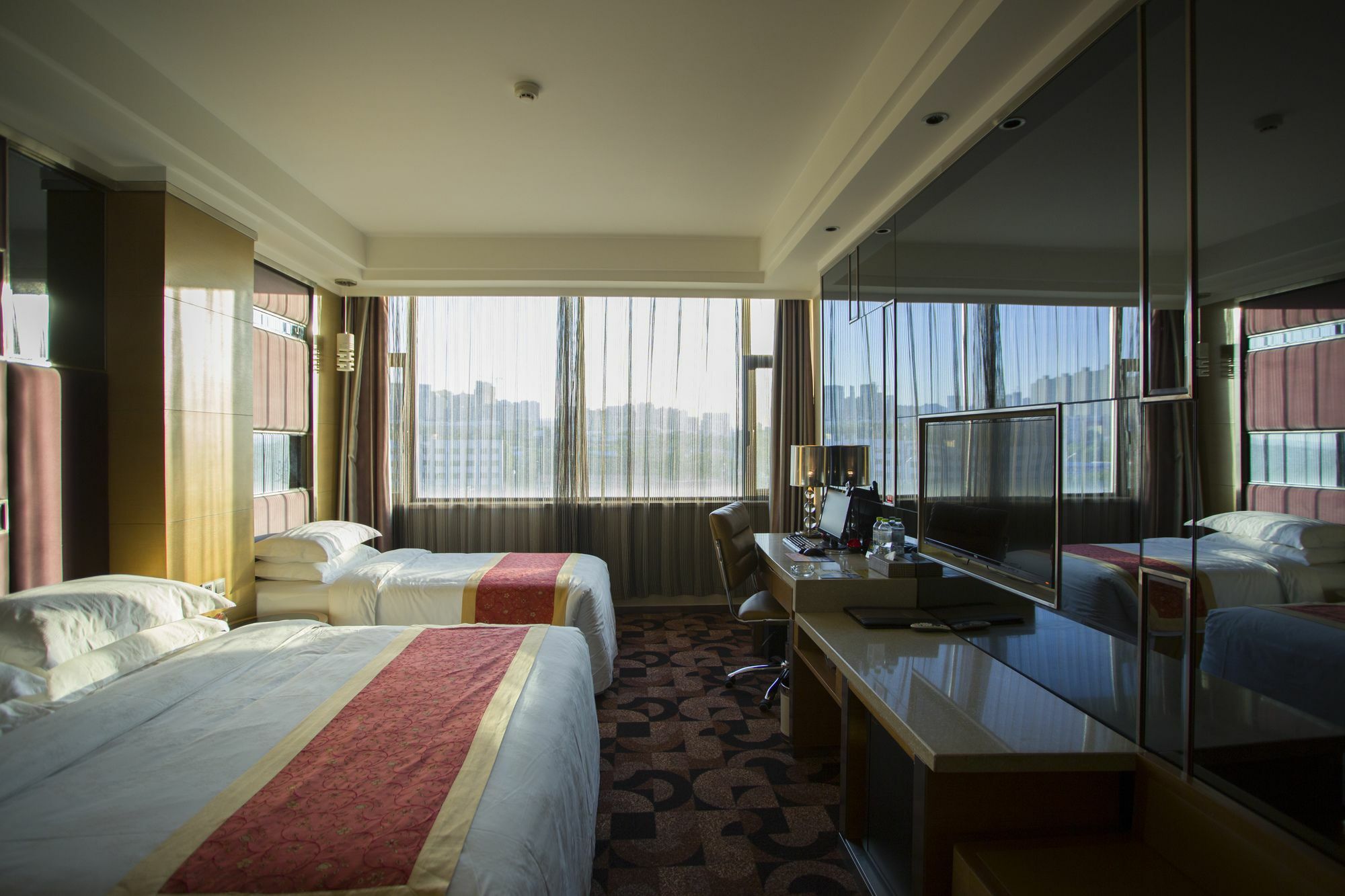 Fuke Jirui Hotel Urumqi Extérieur photo